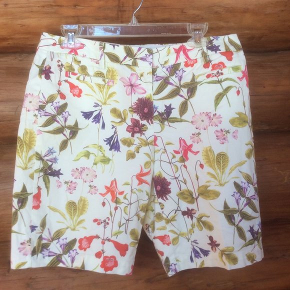 Lands' End Cream with Multicolored Floral Print Mid Rise Shorts Size‎ 10 - Picture 1 of 11